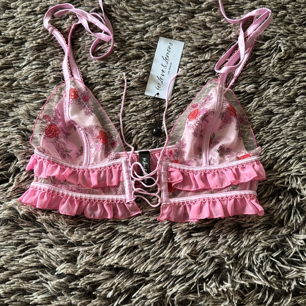 For love and lemons size small